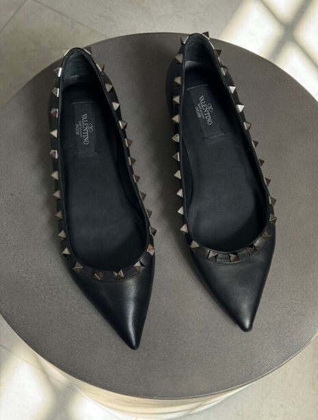 Valentino Garavani Rockstud Noir Flats - Size 38