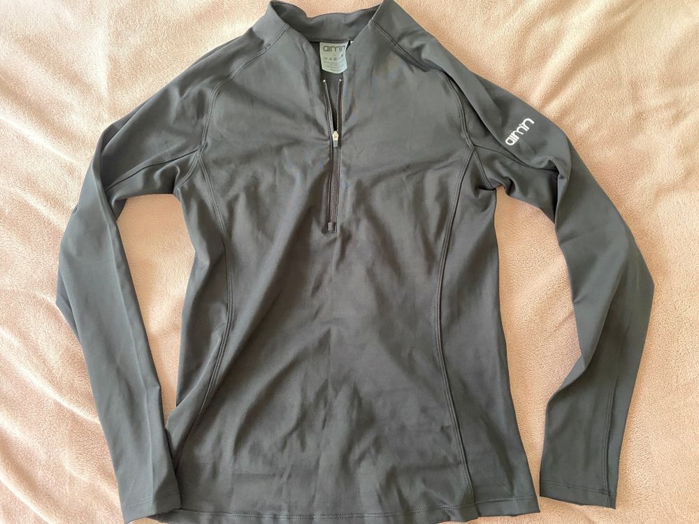 AIM’N Black Favourite Zip Long Sleeve