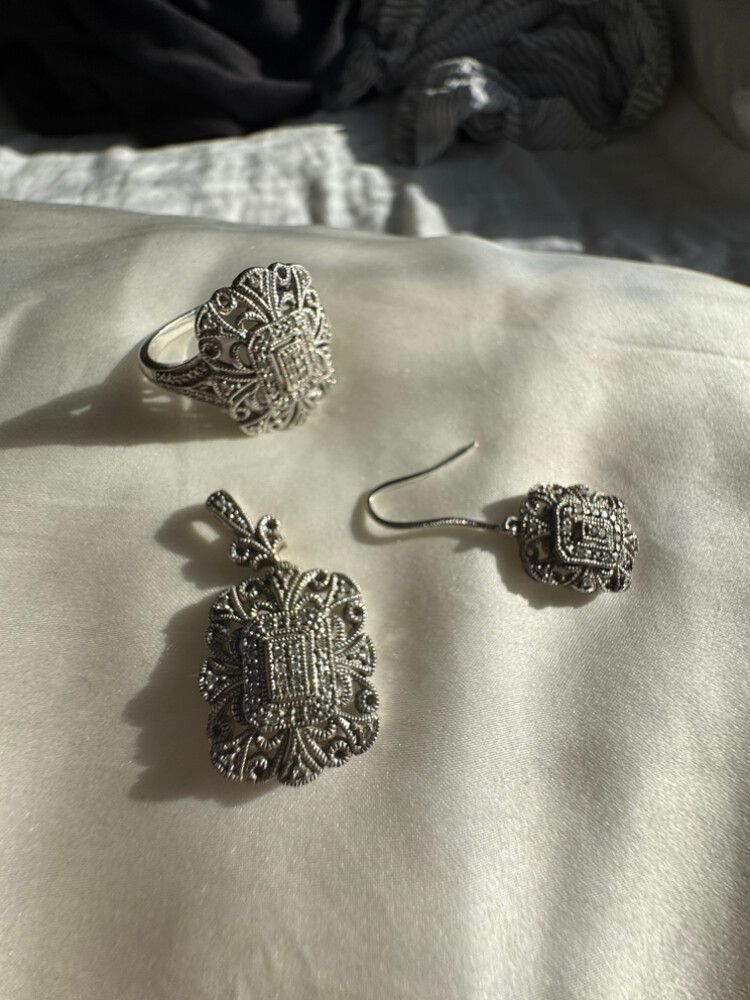 Silver & Diamond set