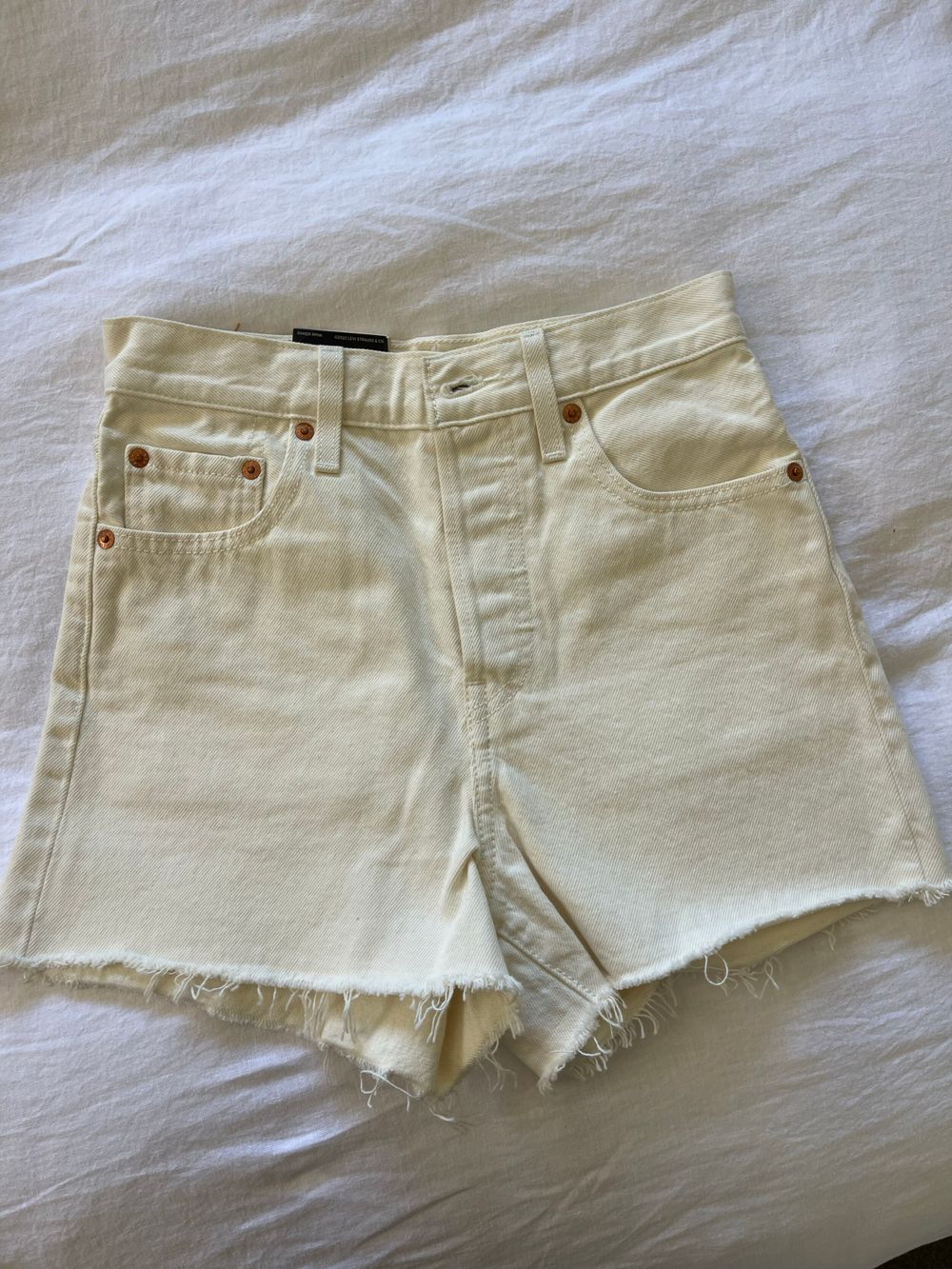Levi's Ribcage Shorts Cream Denim Shorts