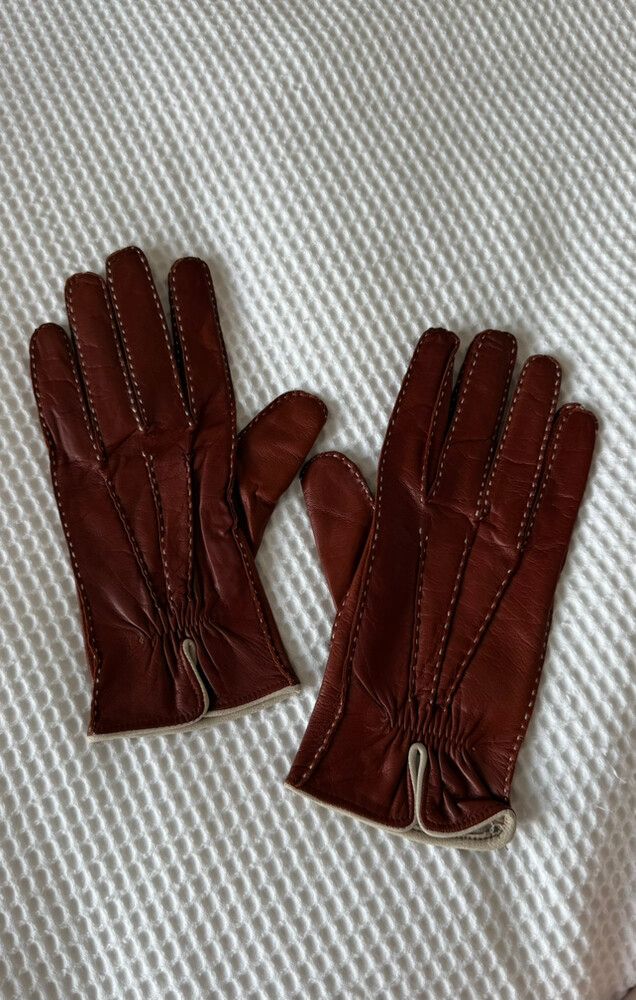 Sermoneta leather gloves