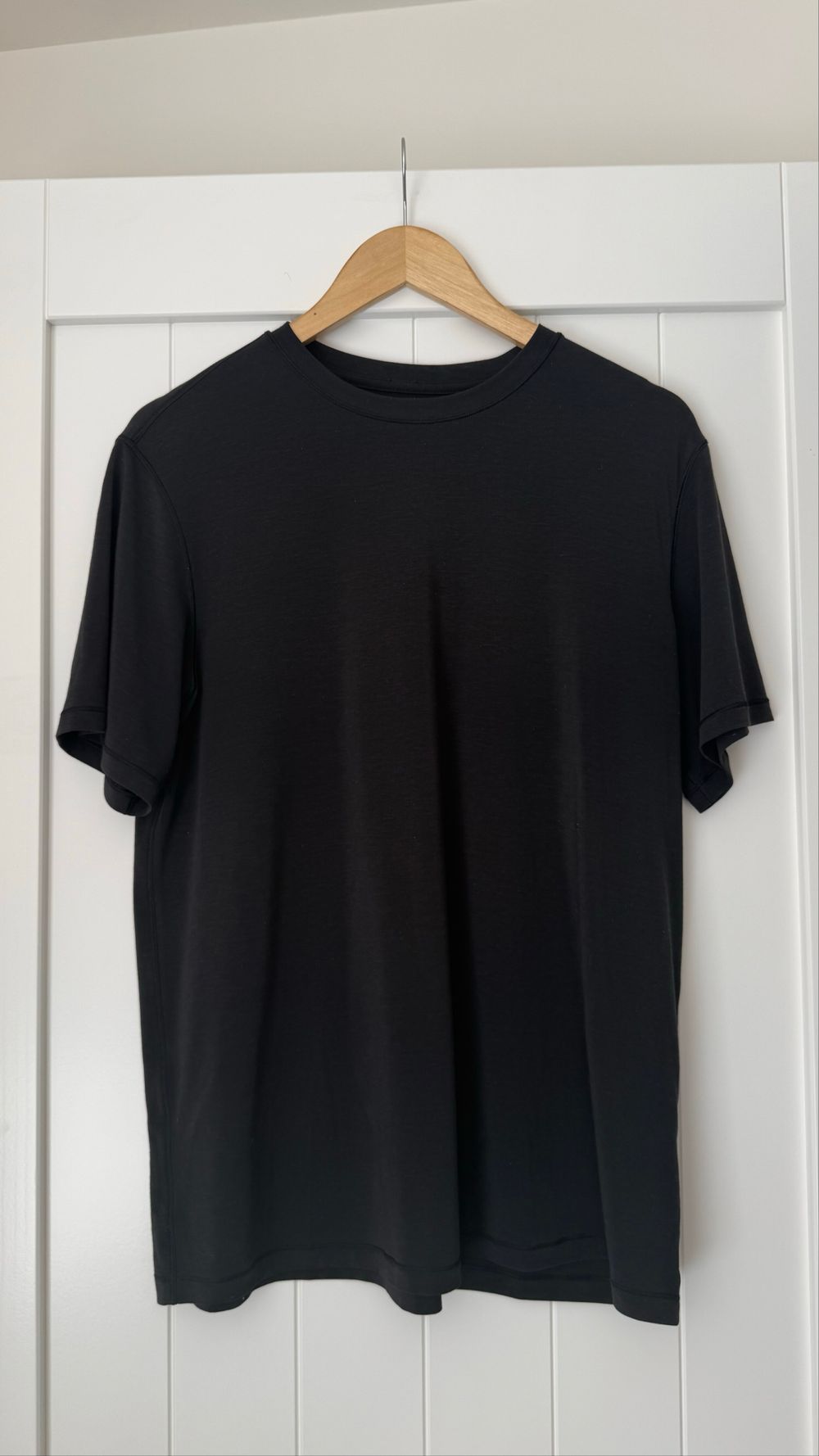 Lululemon Black T-Shirt