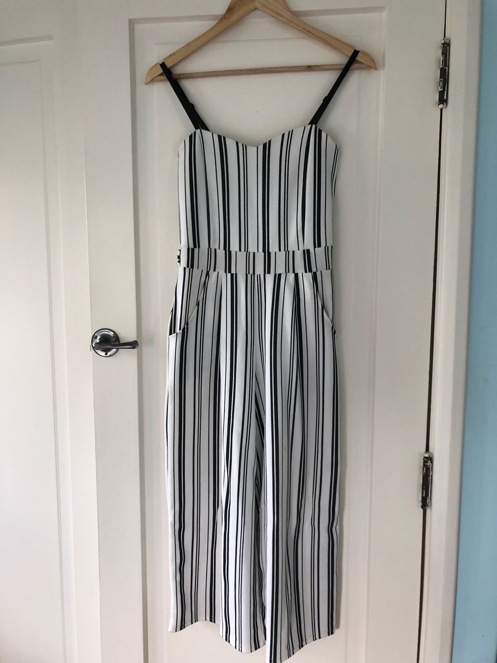 BLACK & WHITE STRIPED JUMPSUIT