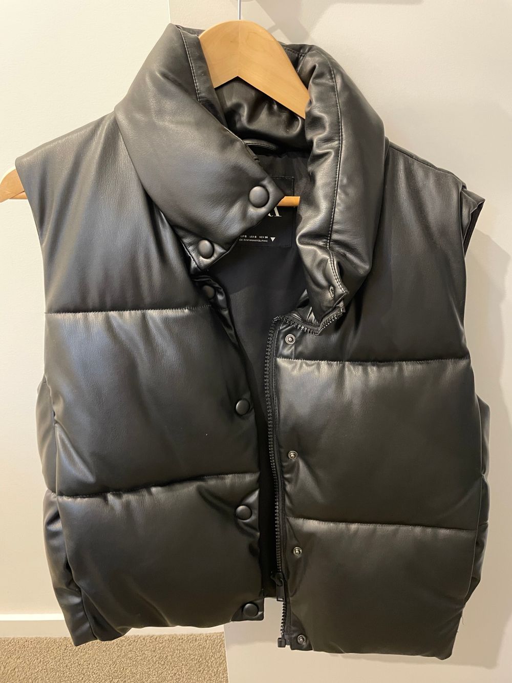 black leather zara gilet