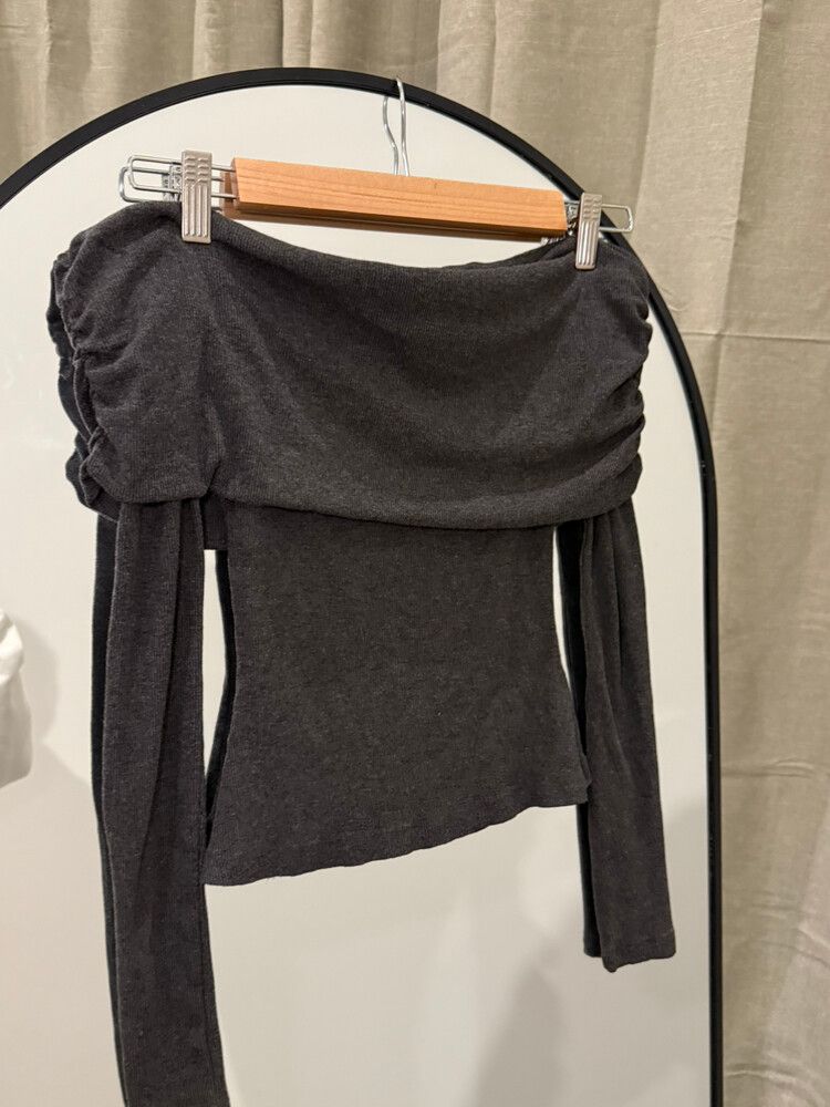 BAYSE essentials off the shoulder top