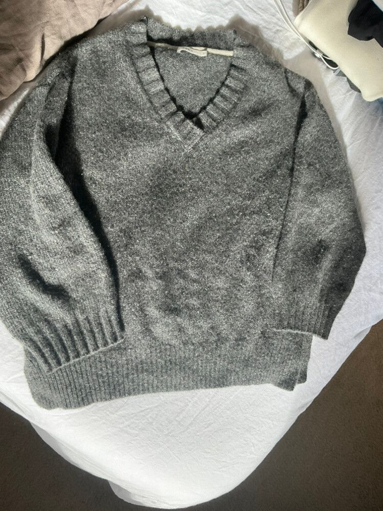 Marle Grey Cashmere V-Neck Jumper