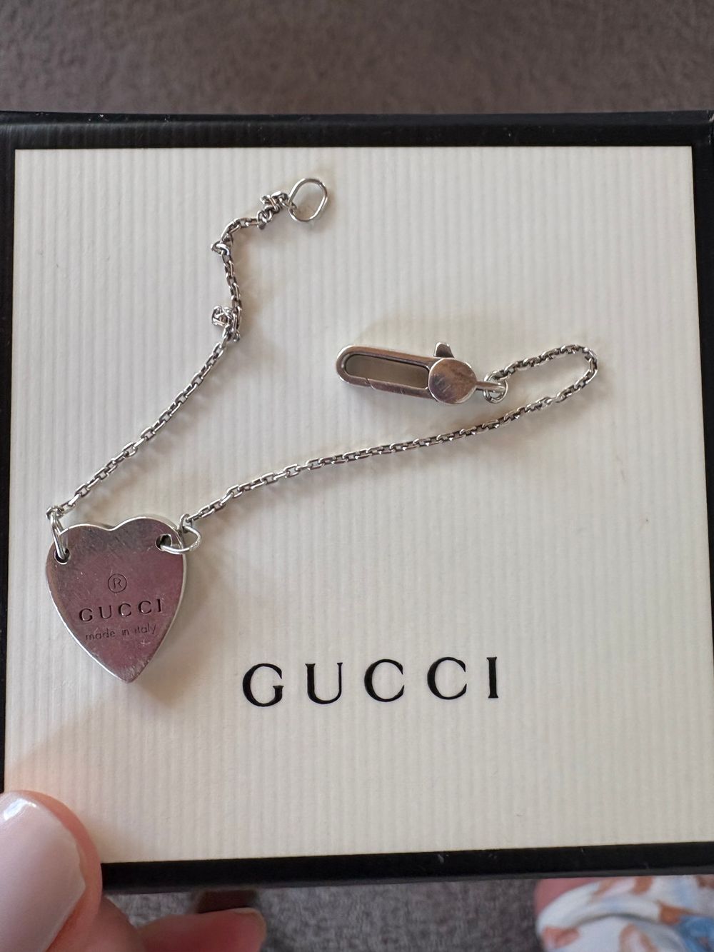Gucci Love heart