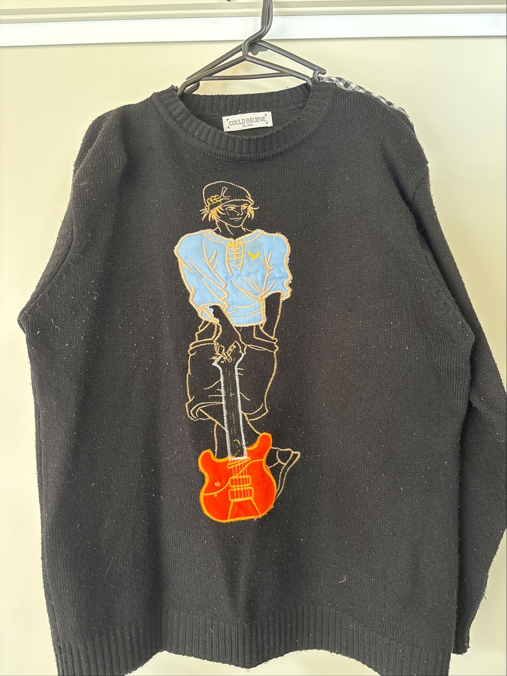 Guitar vintage wool jumper with appliqué embroidery