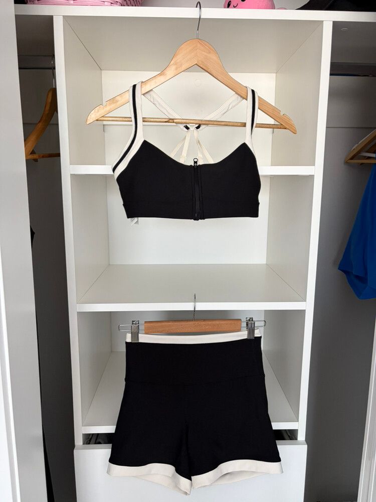 Lorna Jane water proof set