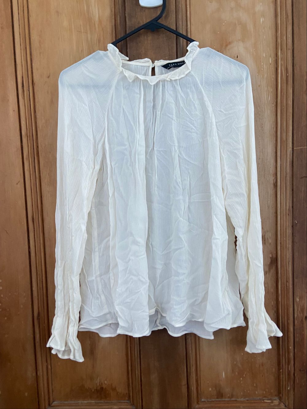 Zara White Crinkled Blouse