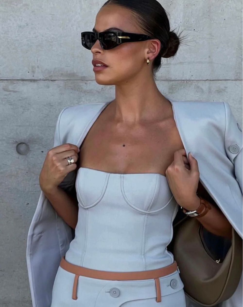 SIR Bustier