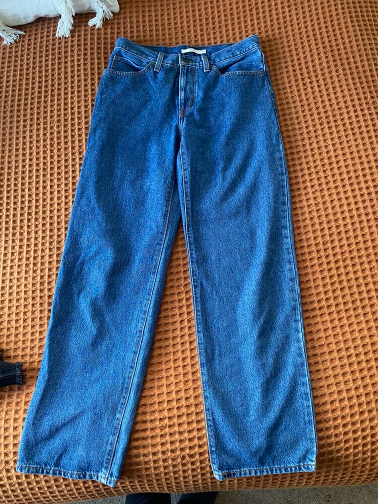 Levi’s 94 baggy jeans