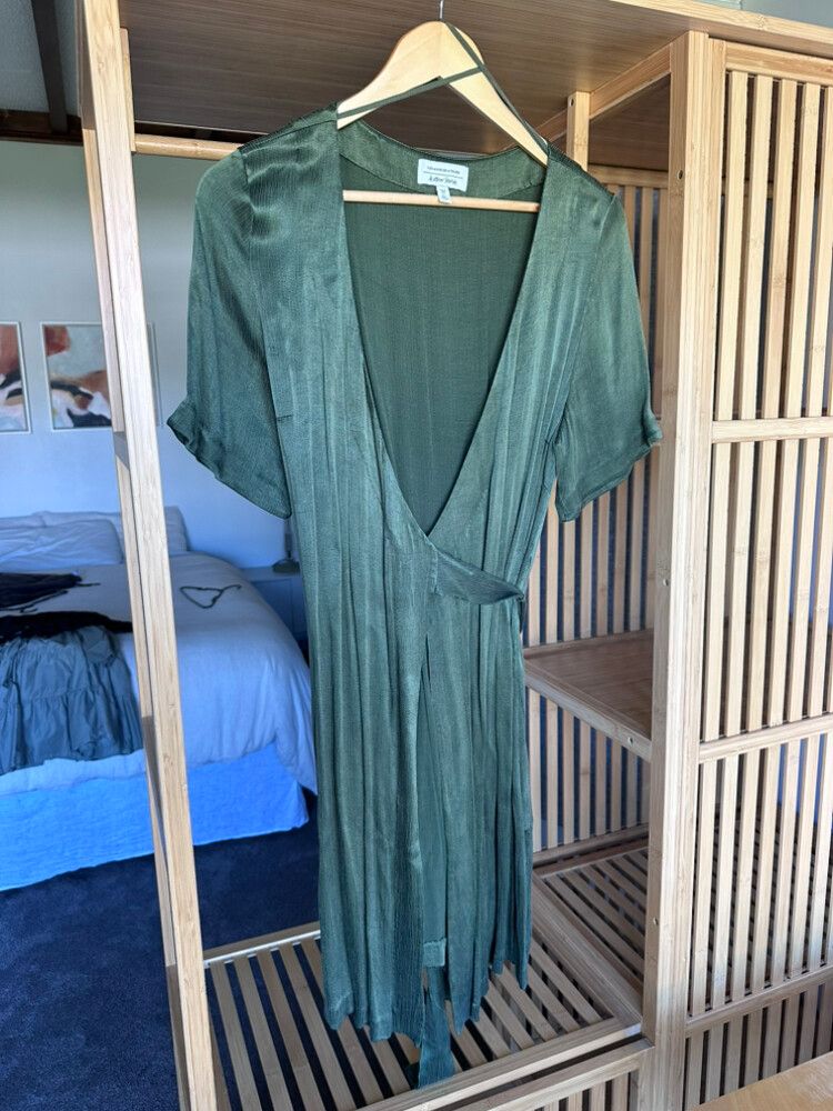 & Other Stories - & Other Stories Green Wrap Dress on Designer Wardrobe