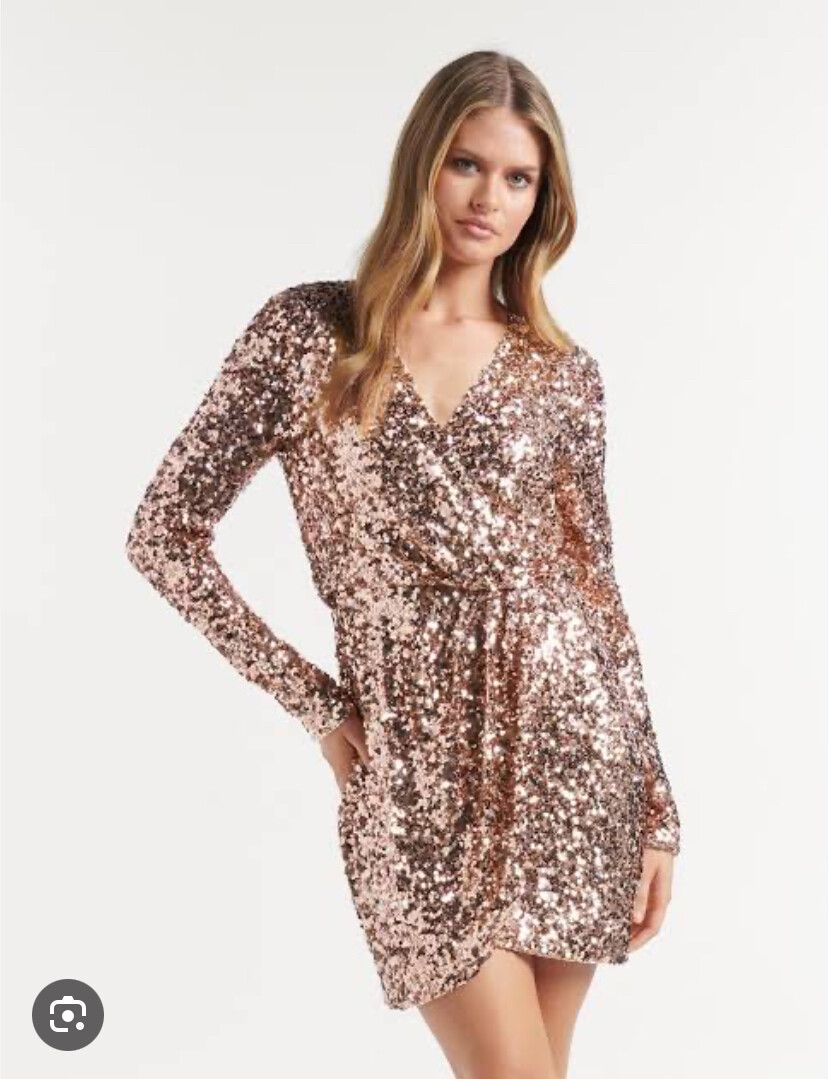 forever new rose gold dress Forever New - Taylor Pleater Plisse Midi Dress Blush (Size 8/12) – Goldie's main image 1