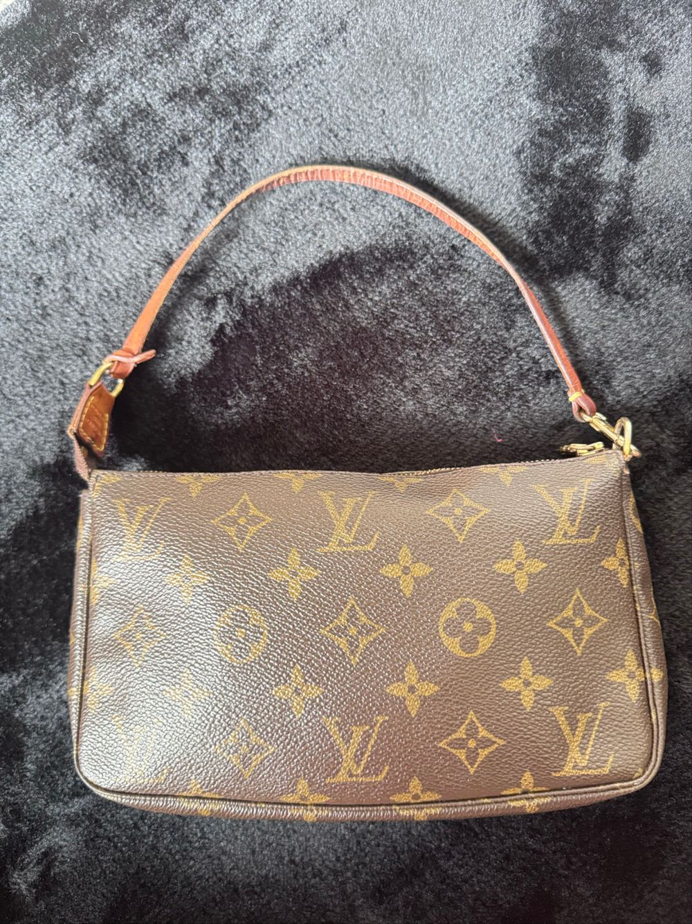 Louis Vuitton Monogram Pochette Accessoires