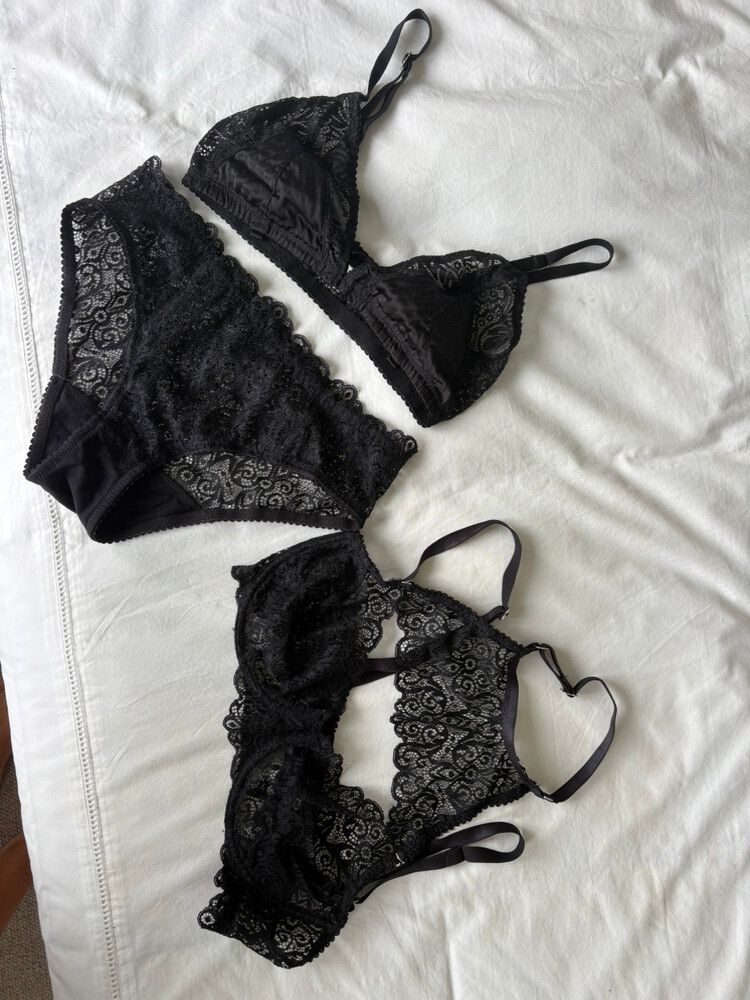 Lonely Lingerie Set