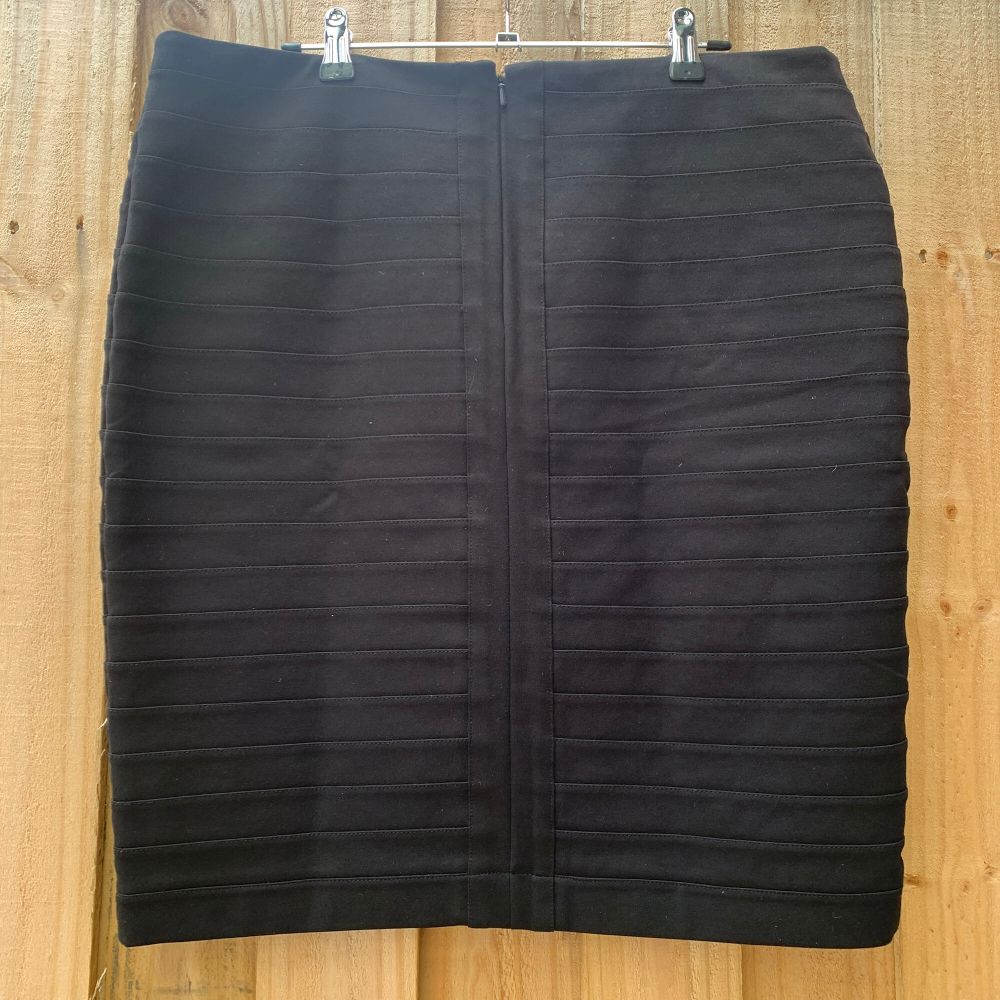 Pingpong Black Skirt