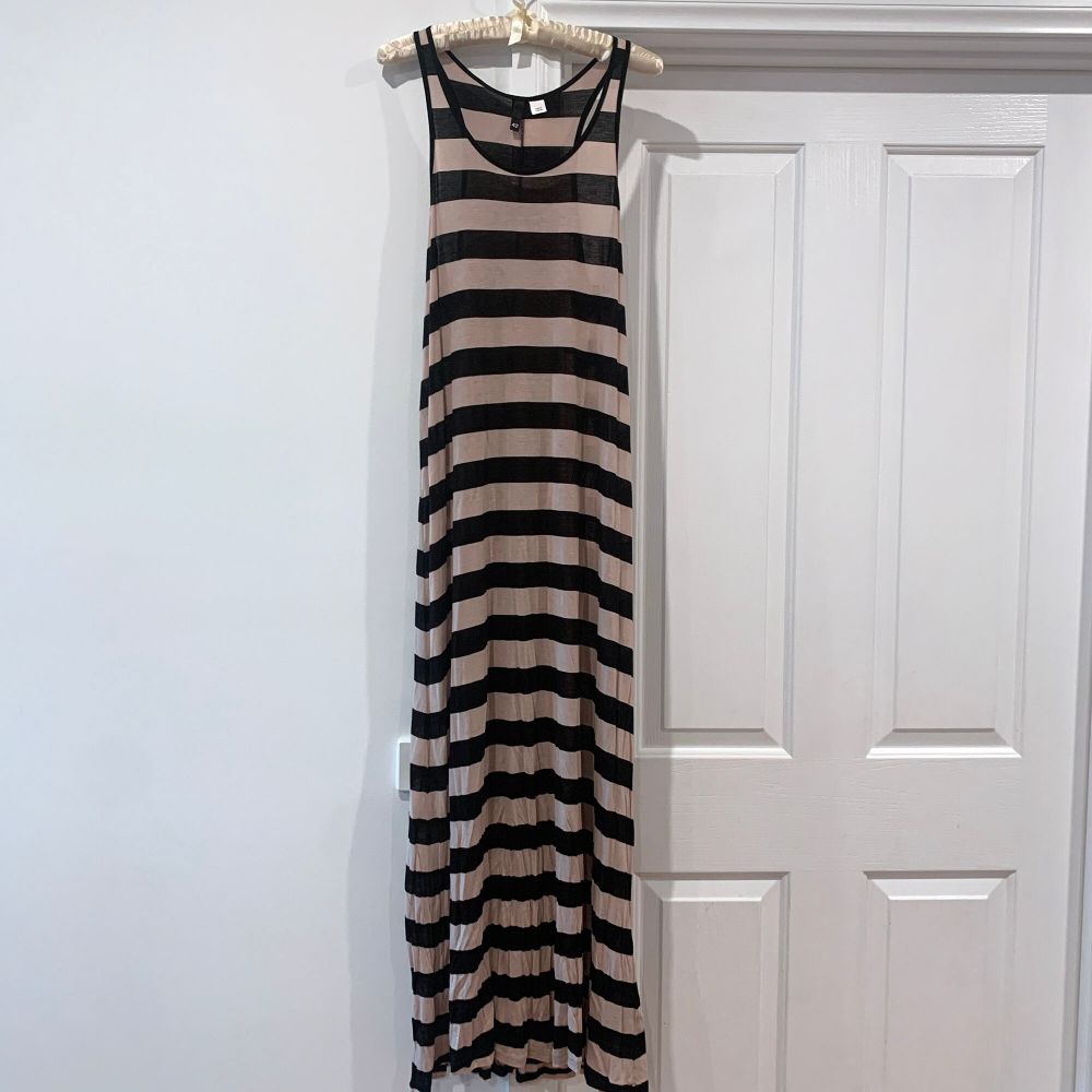 H&M Light Pink and Black Sleeveless Maxi Dress and Light Pink Cardigan