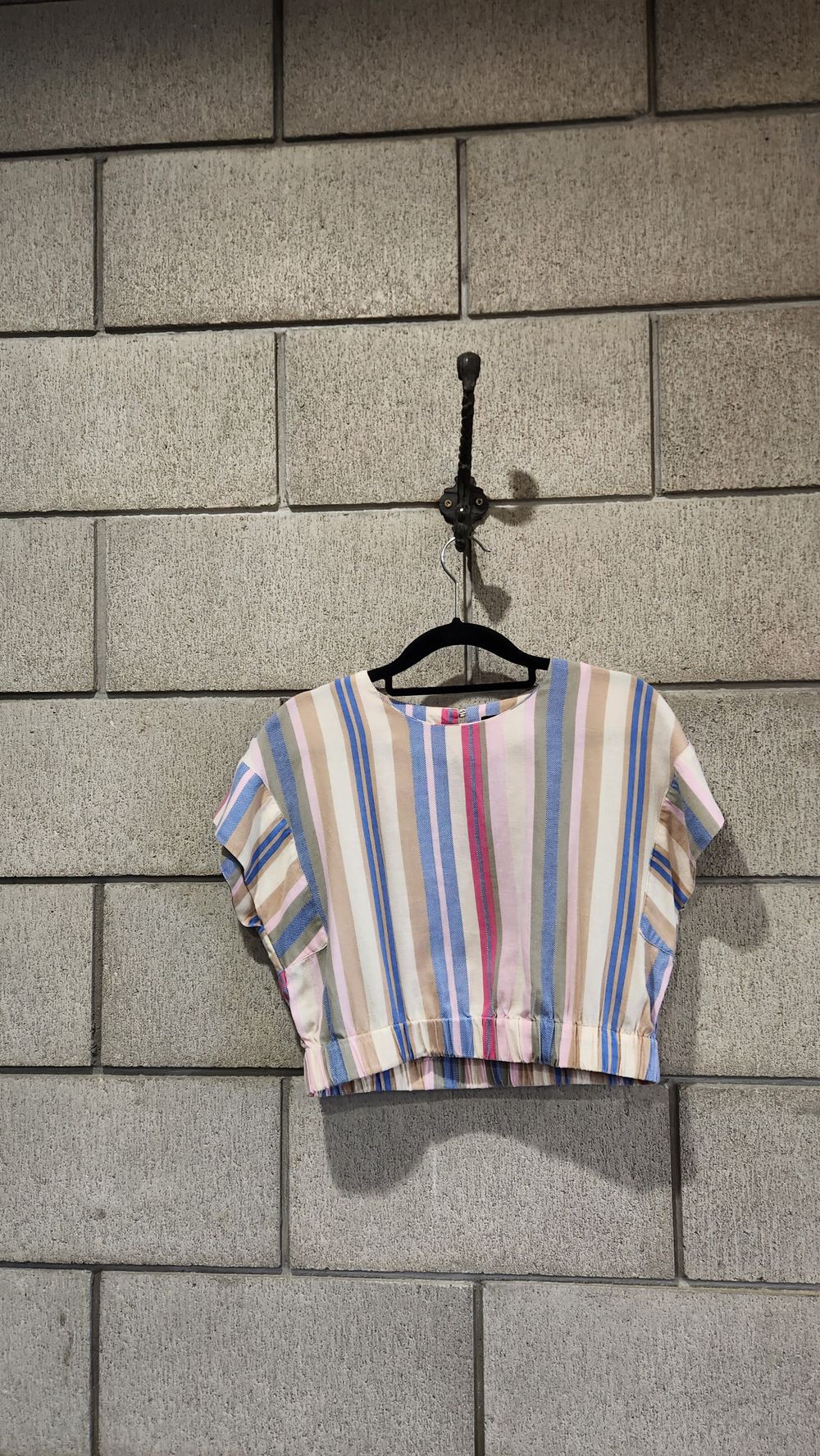 Decjuba Multi Striped Cropped Summery Top