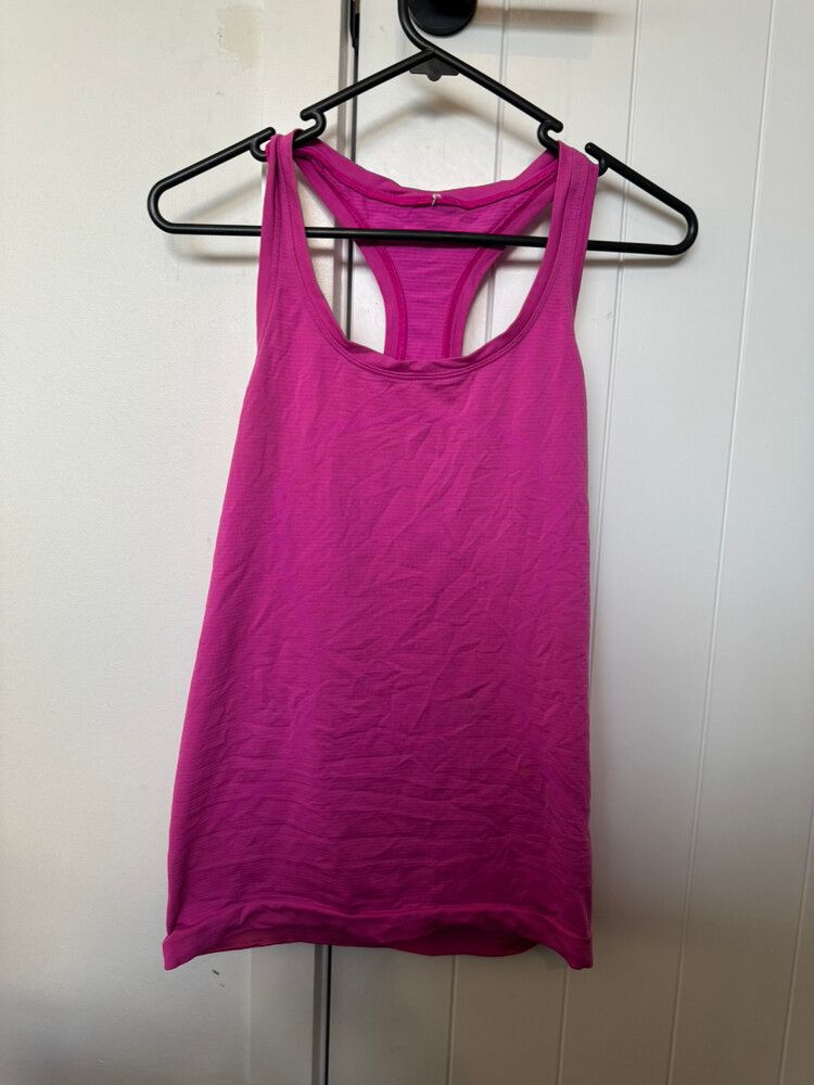 Lululemon Hot Pink swiftly tech