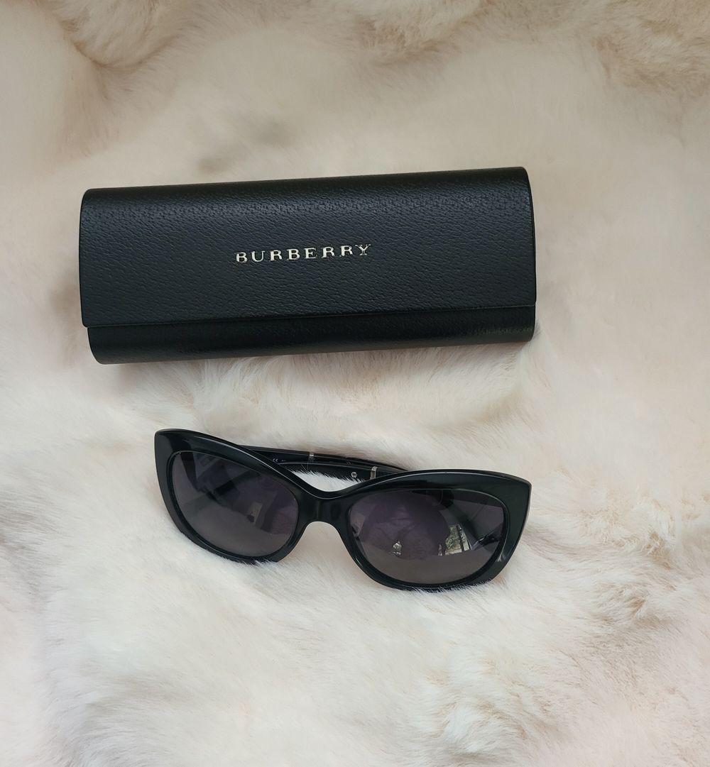 Burberry Black Sunglasses