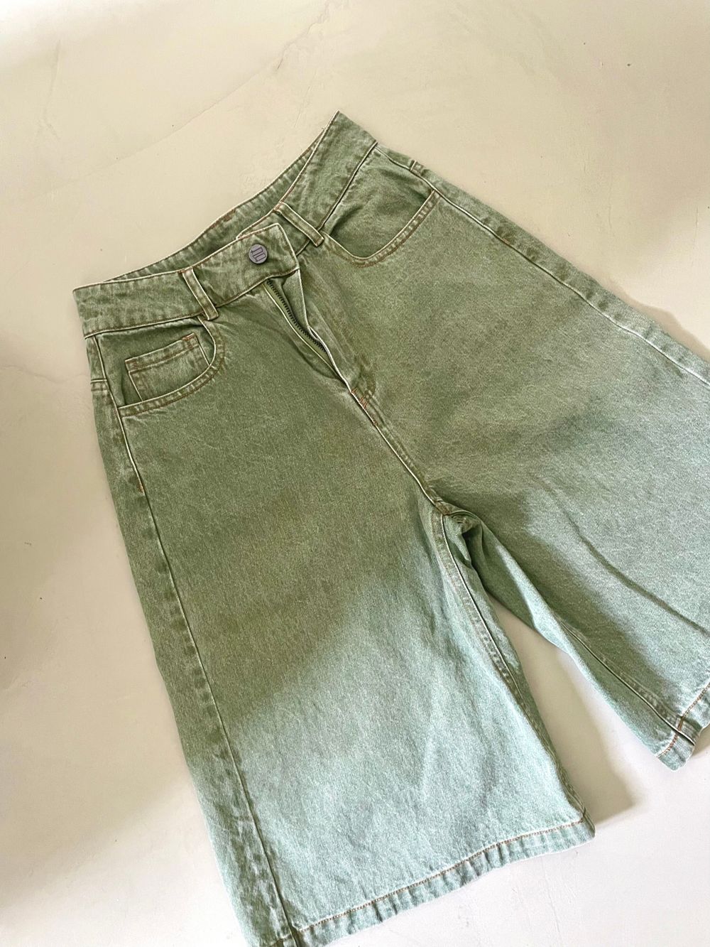 Blanca Green “Velo” denim short