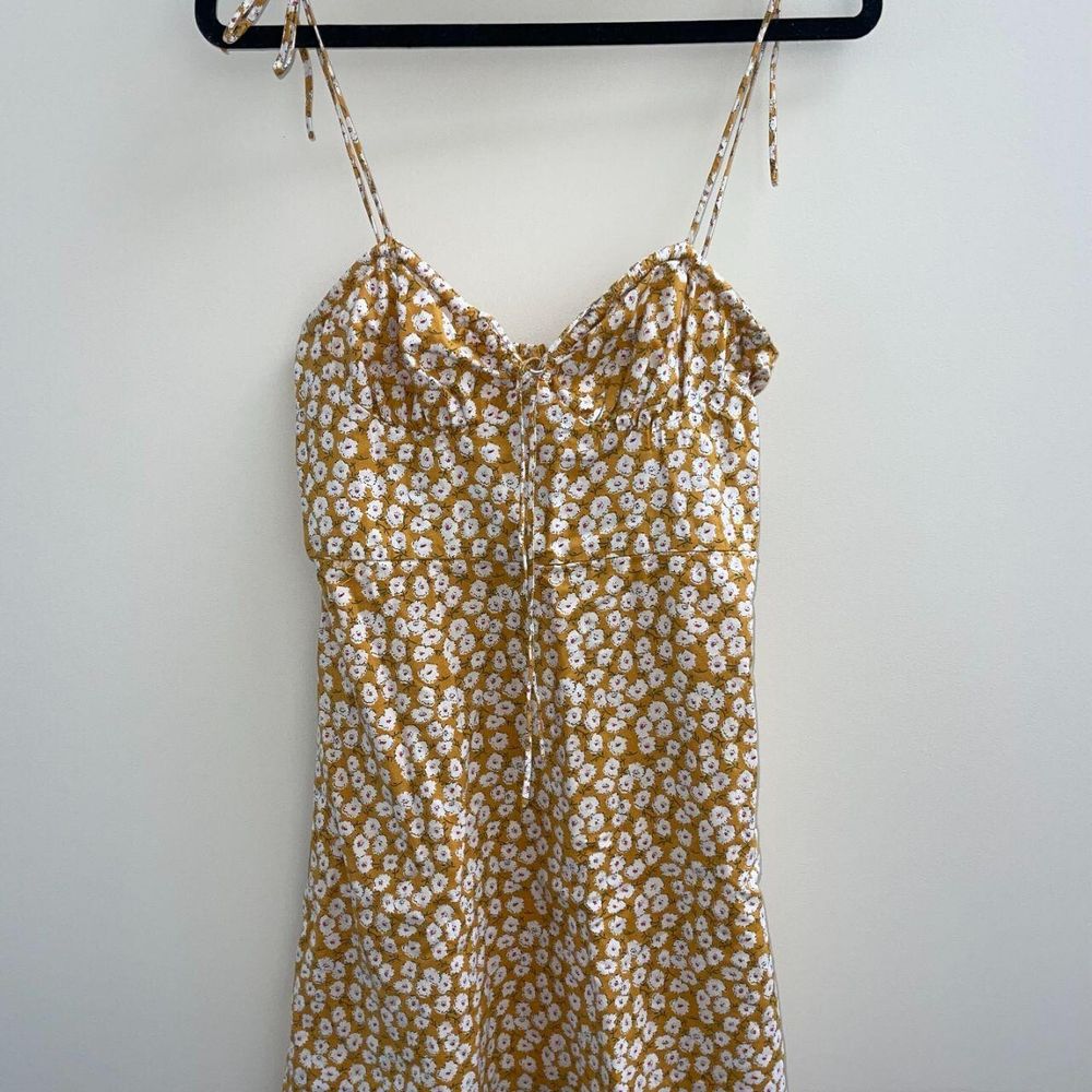 Princess Polly - Princess Polly Yellow Floral Dress on Designer Wardrobe