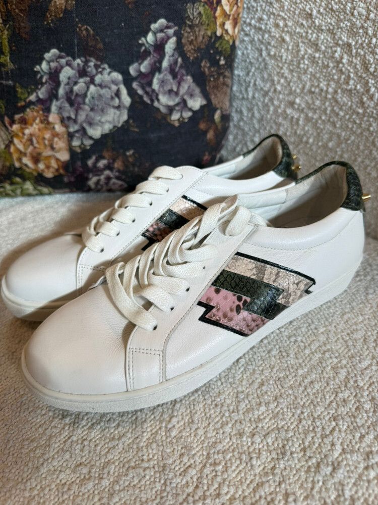 Kathryn Wilson Sneakers