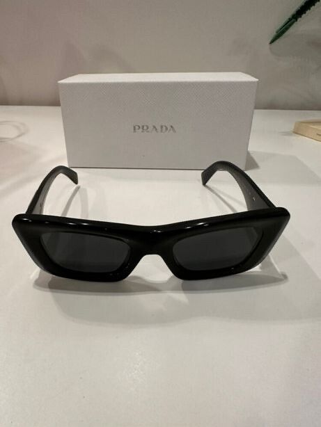 Prada SPR 13Z eyewear
