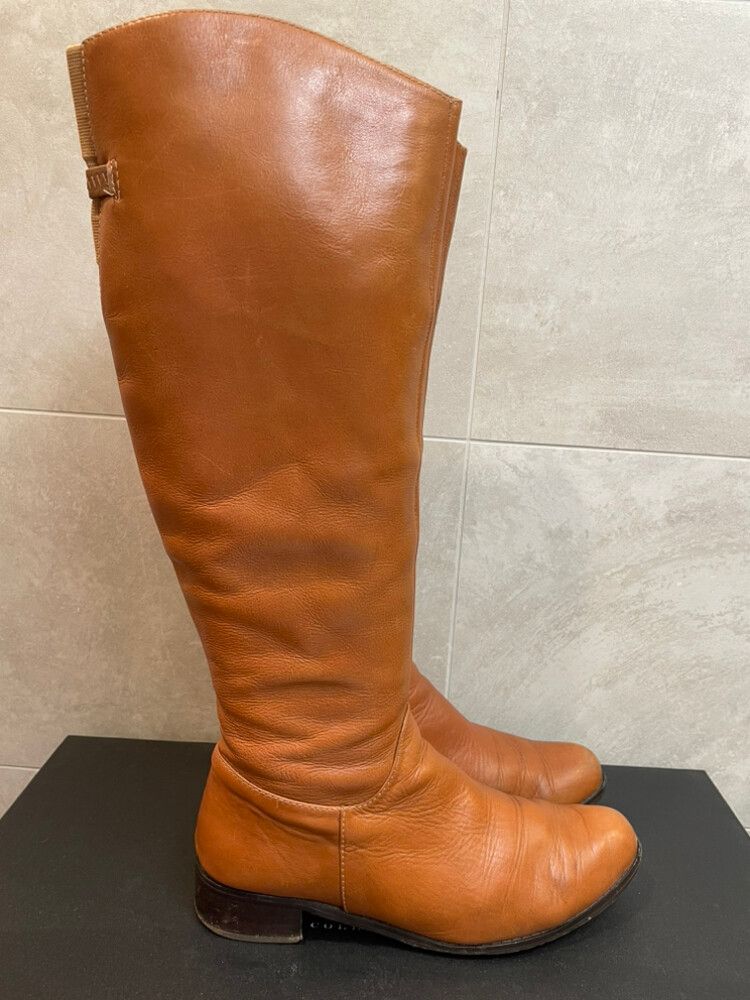 Tan Boots - Great Quality