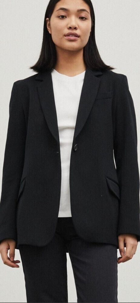 WANTED: Maggie Marilyn 01 blazer size 8