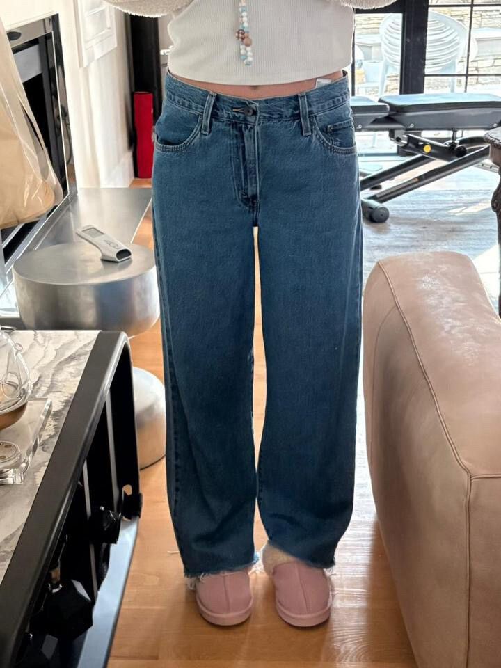 Levi’s Baggy Dad Jean
