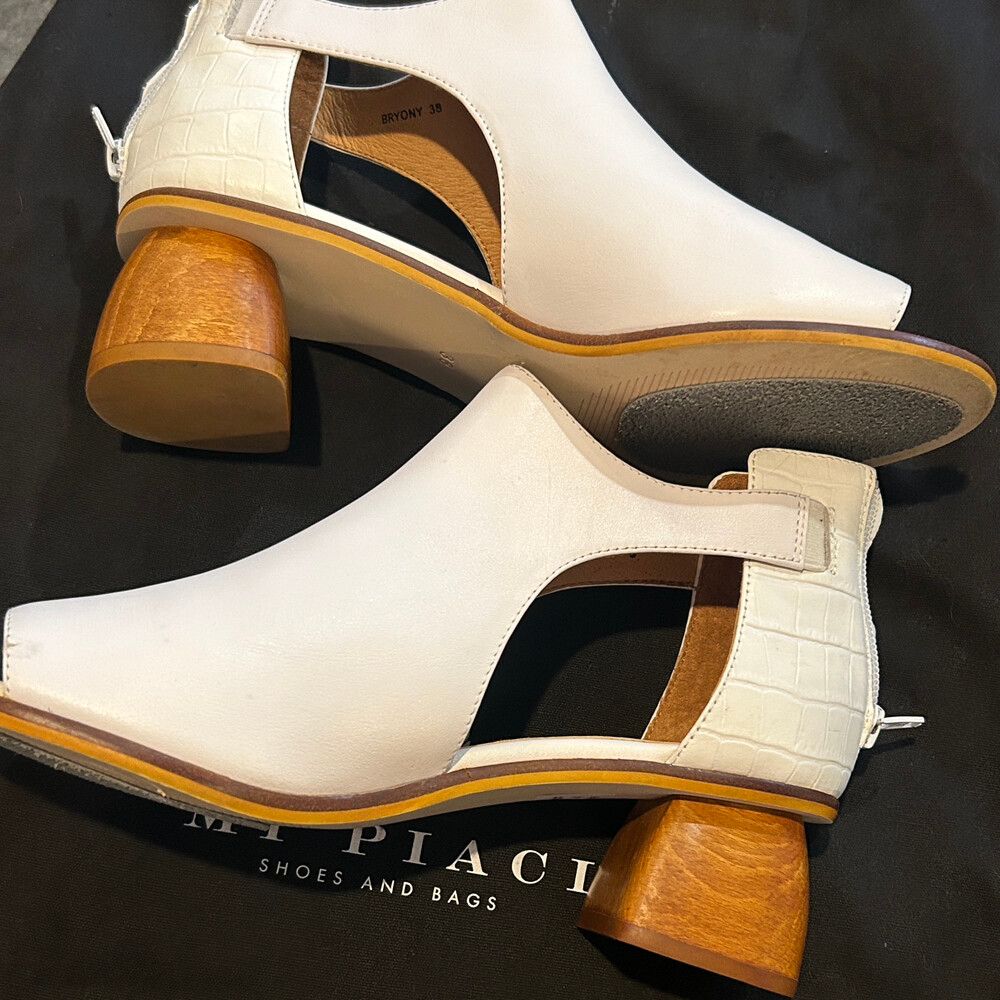 Mi Piaci White Bryony Heels Size 38