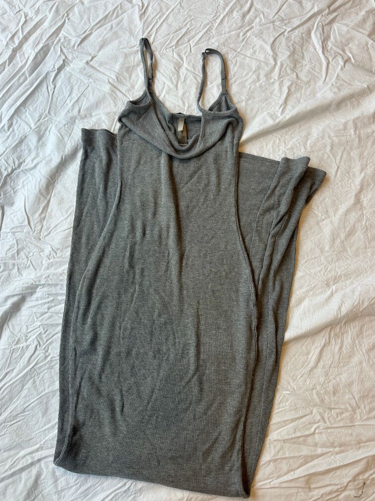 Skims dress size small