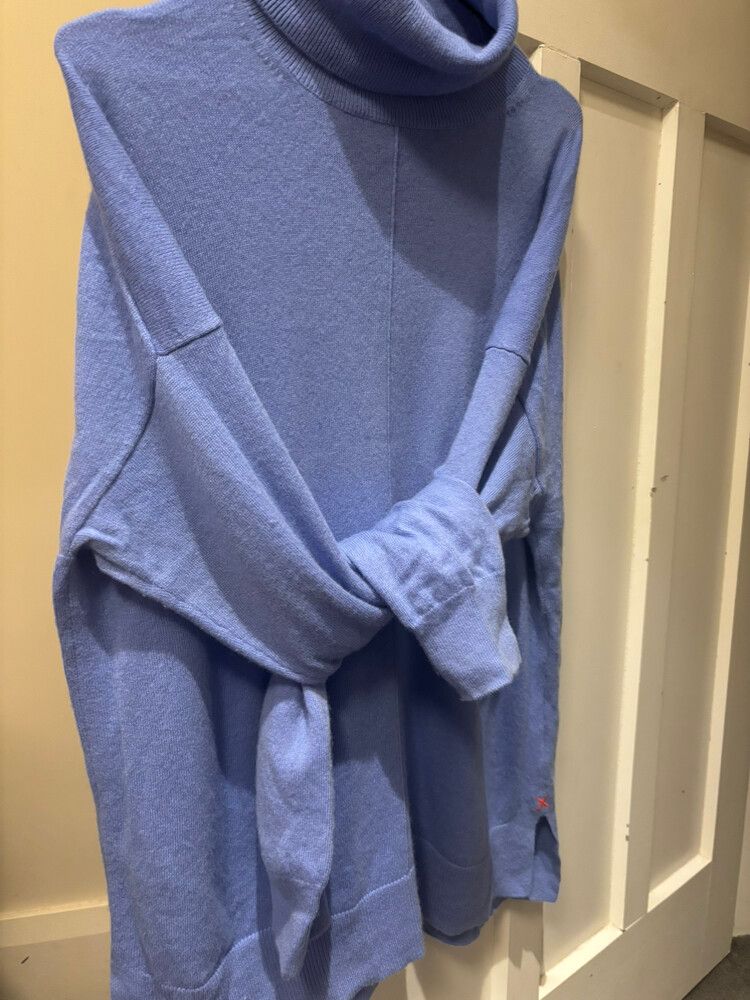 Chinti and Parker Cashmere/wool jumper