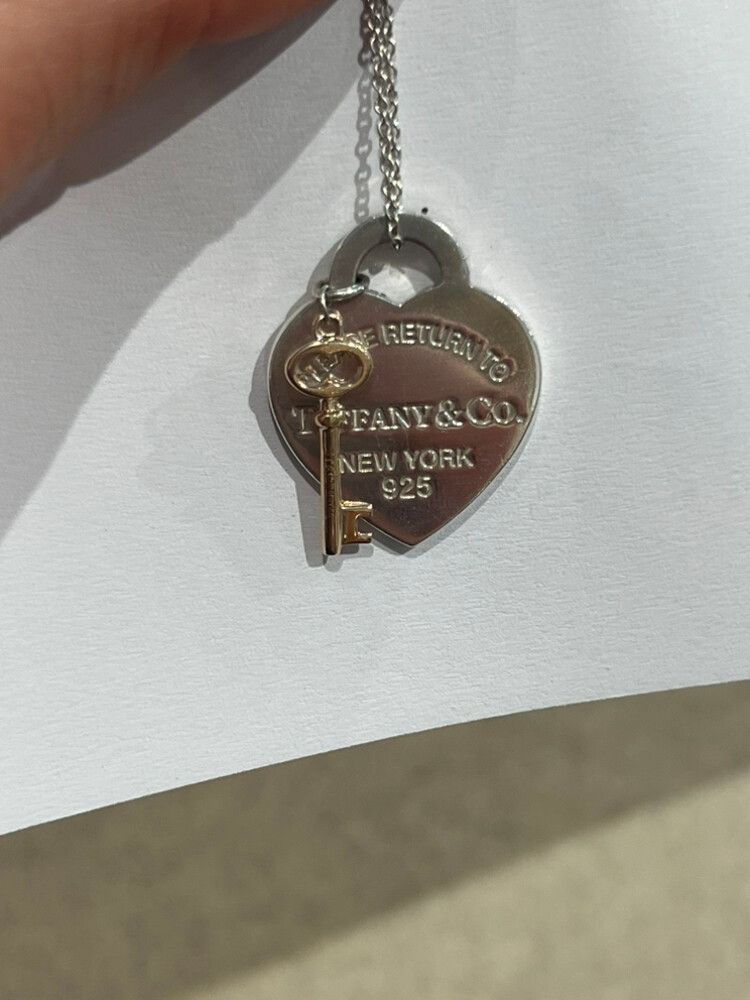 Return To Tiffany Love Necklace With Rose Gold Key