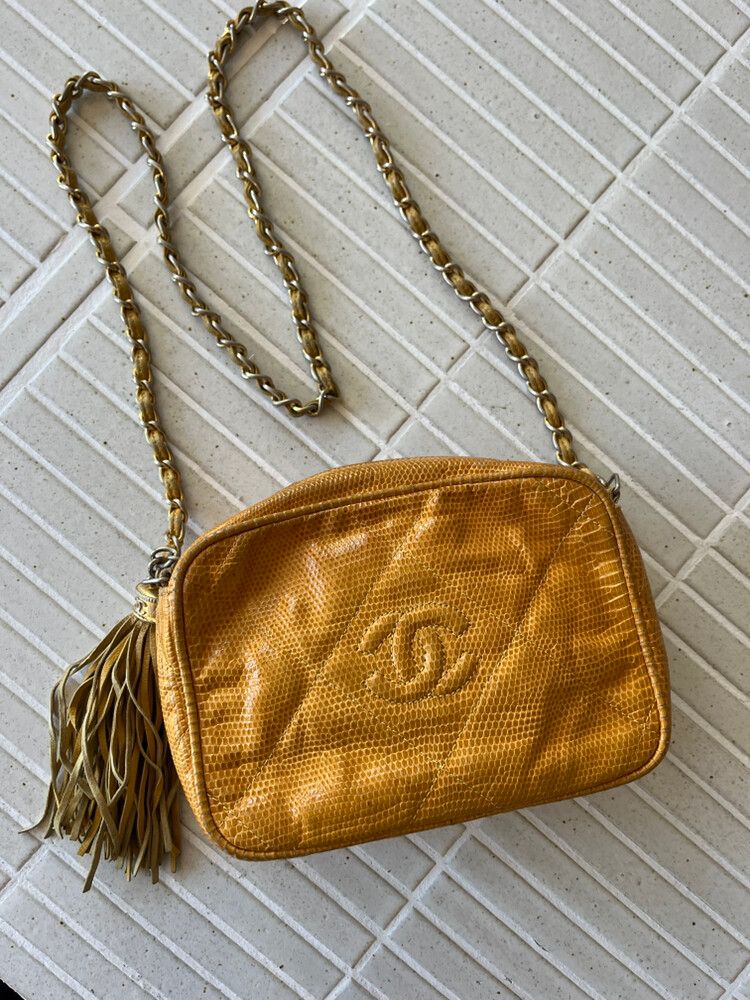 Rare Vintage Chanel Yellow Lizard Skin Camera Bag with Tassel – 1980s