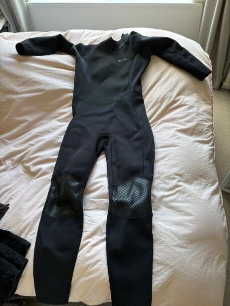 Size 16 Wetsuit