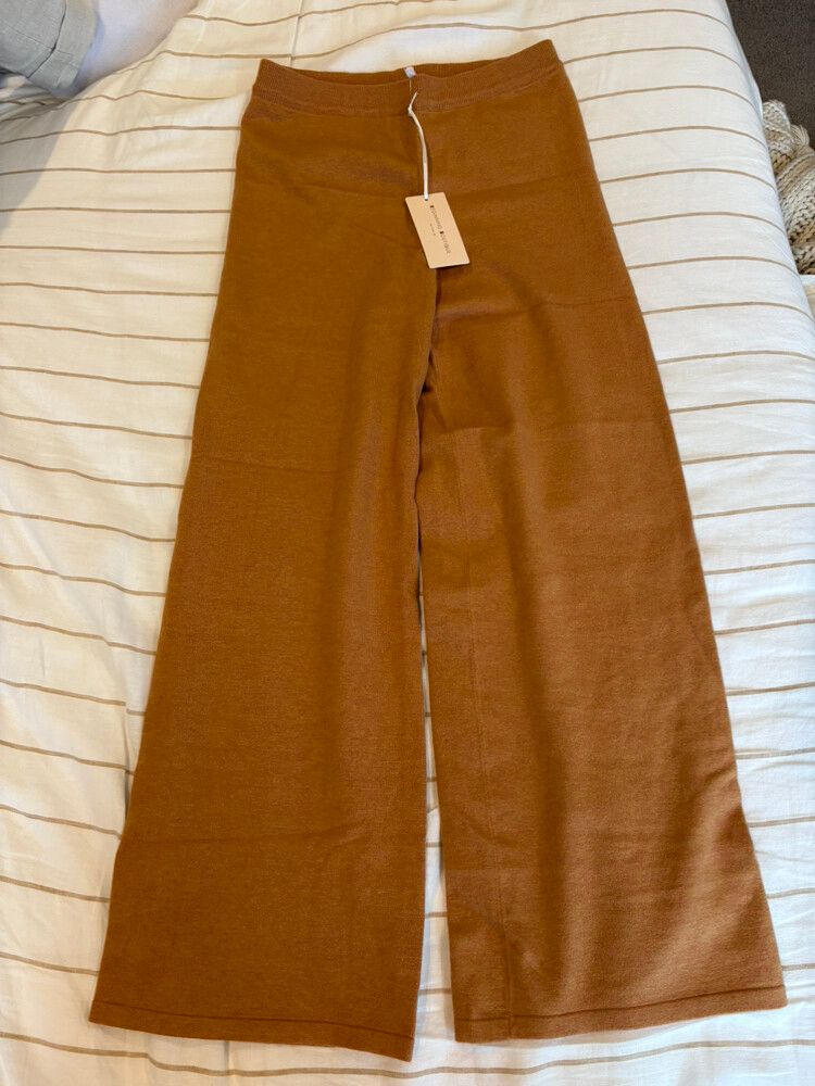 wide leg knit pants