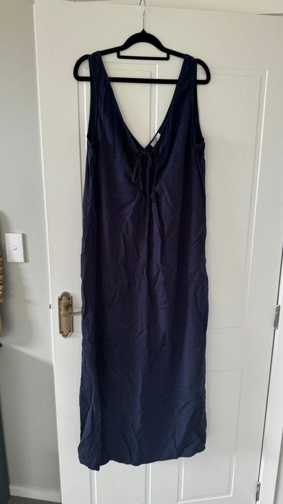 Lonely Navy Dress