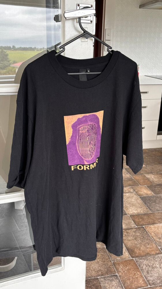 Former T-Shirt - Size XL