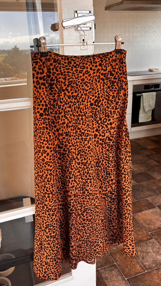 Ketz-Ke Midi Skirt - Size 8