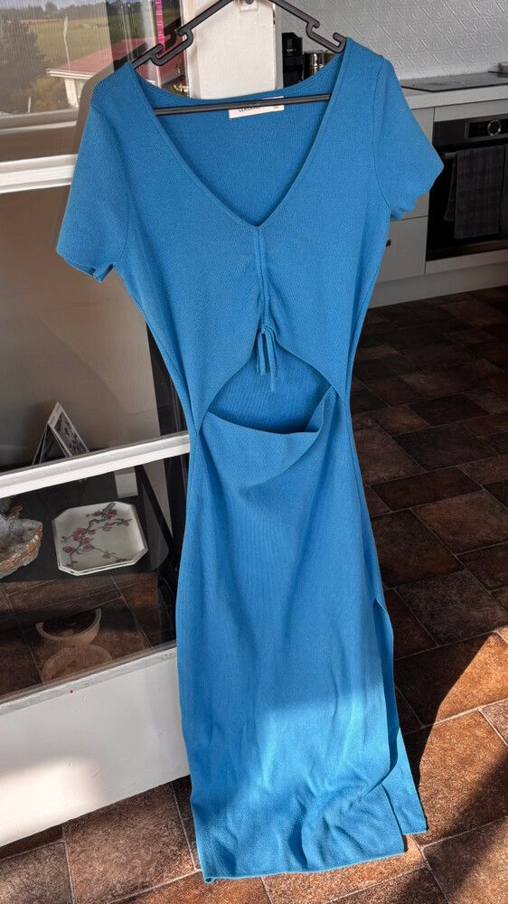 Glassons Blue Midi Dress - Size M