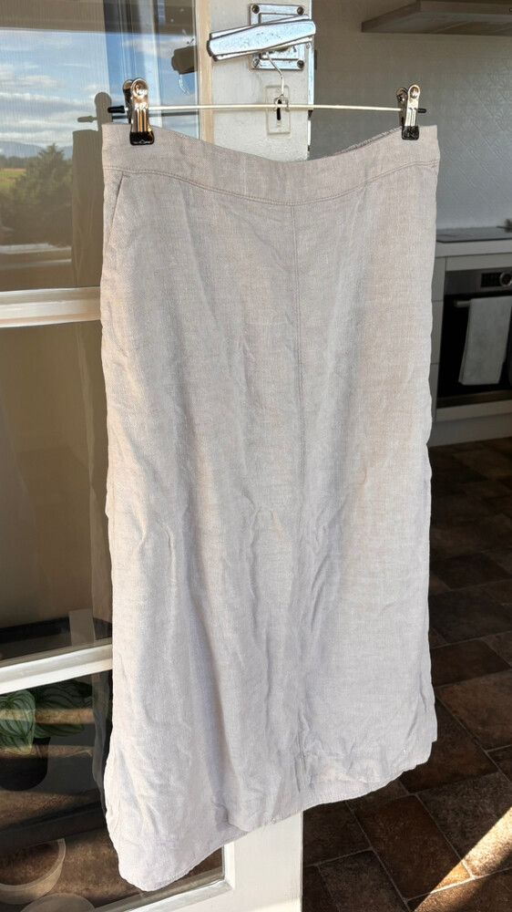 Lordship Beige Linen Skirt - Size M (Made in NZ)