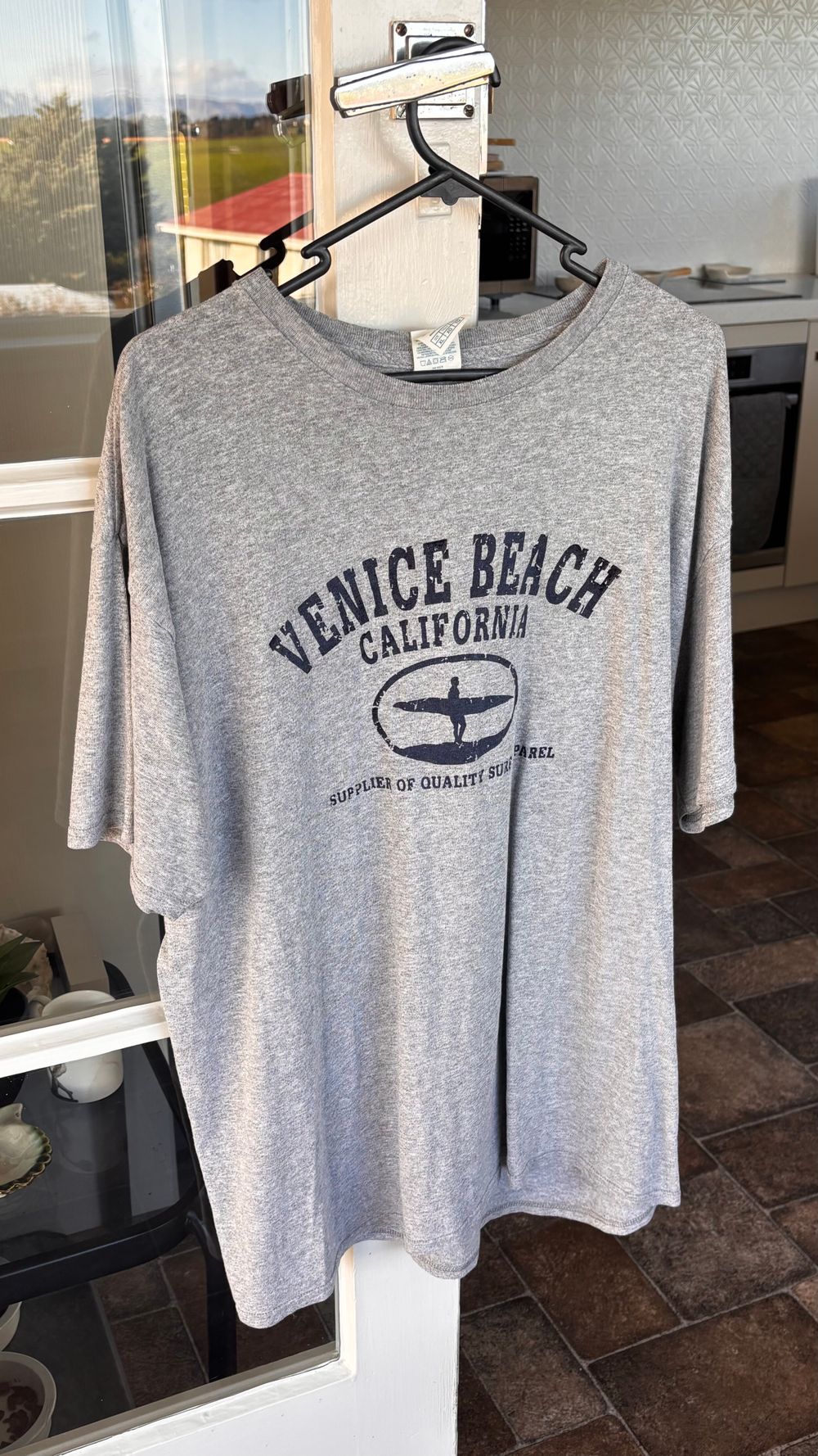 Venice Beach Tee - Size XL (small fit)