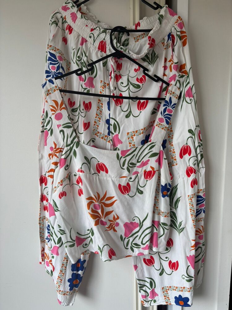 Prickle & Polly White Floral Matching Set