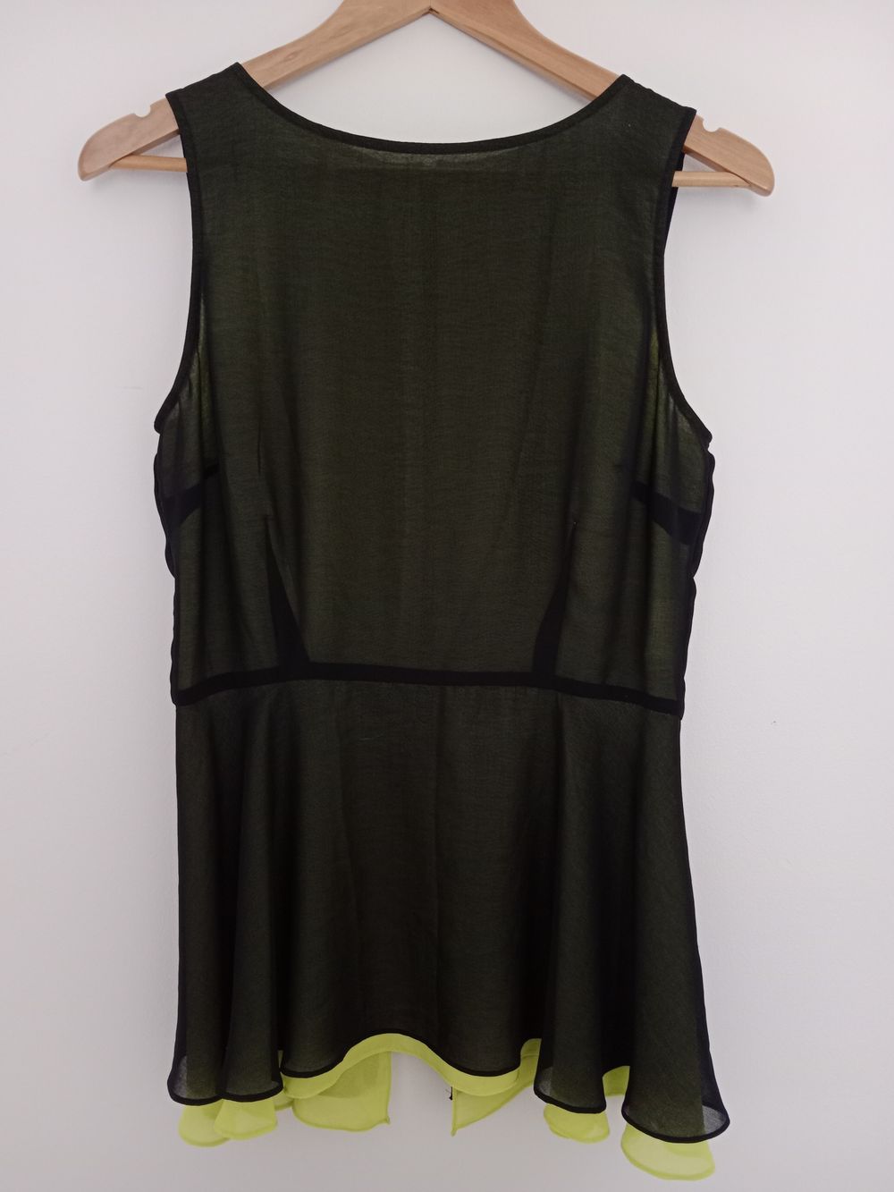 VeryVery Sheer layered peplum top. Size 10 AU
