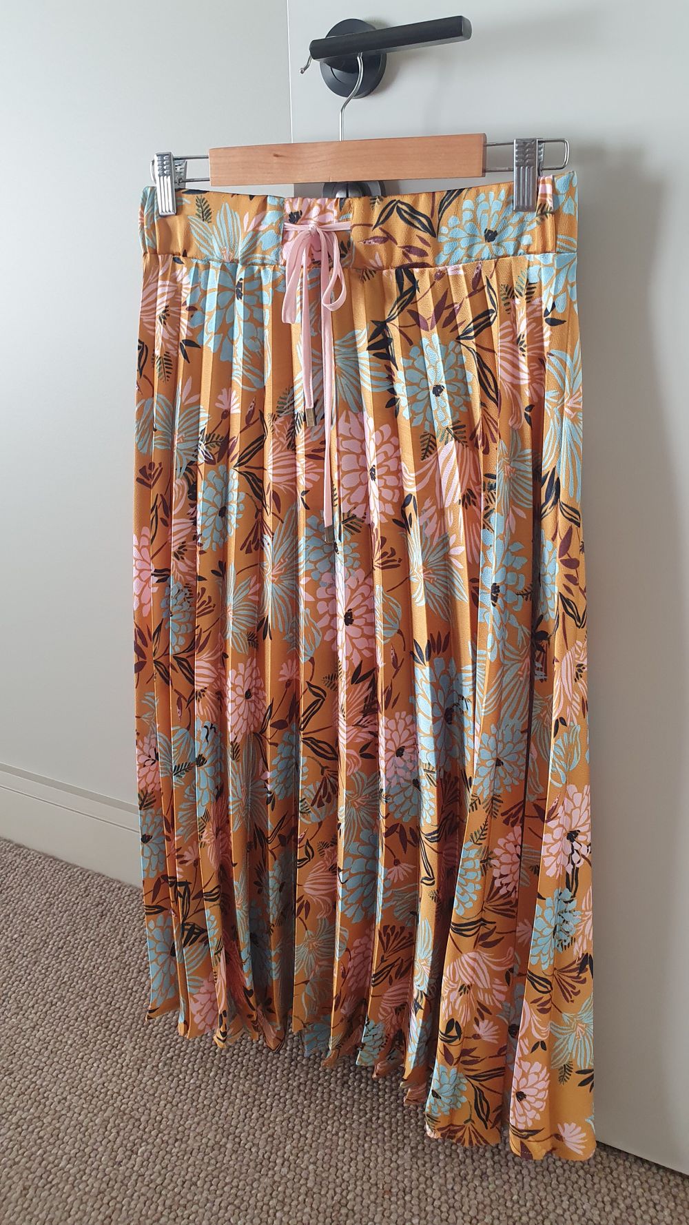 Penelope skirt mustard chrysanthemum