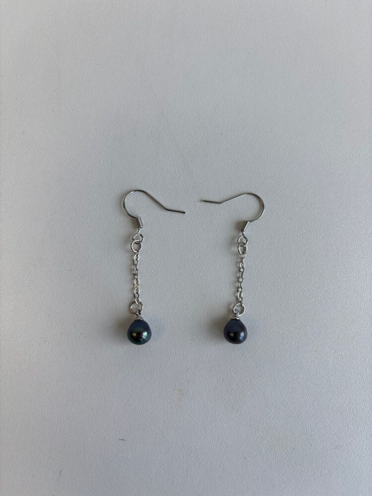 NO BRAND black pearl sterling silver earrings brand new