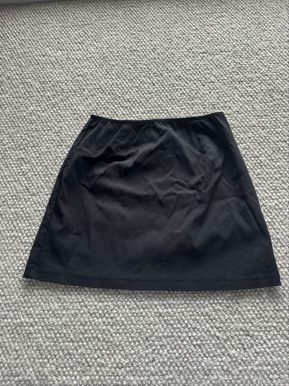 Glassons black mini skirt